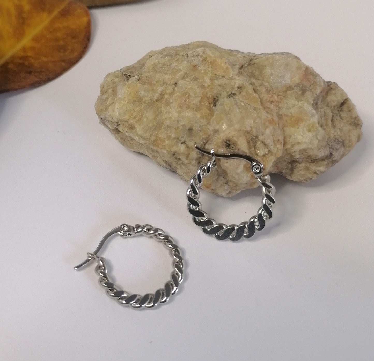AQ008 | Aros en acero inoxidable trenzado chato