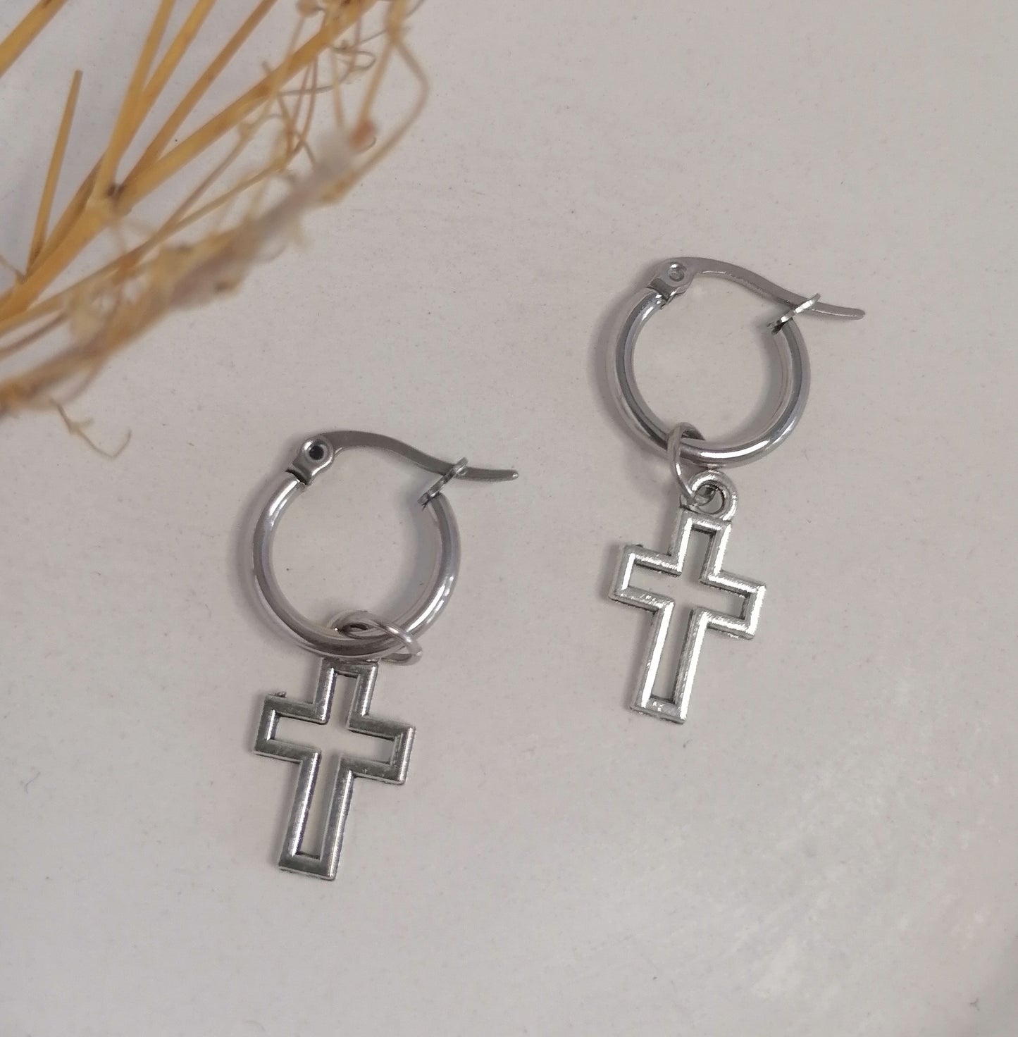 AQ039 | Aros cruz en acero inoxidable