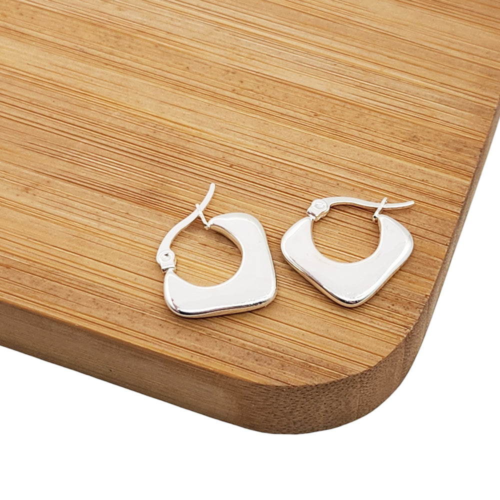AQ047 | Aros rombo en acero blanco