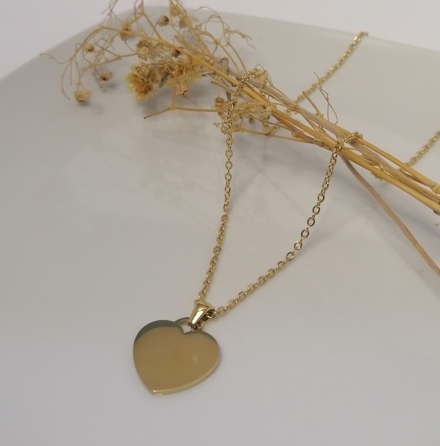 CD003 | Cadena con dije corazón en acero dorado