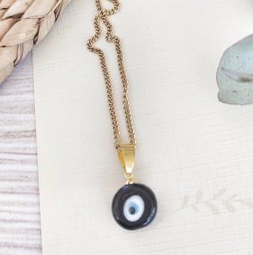 CD011 | Collar en acero dorado amuleto ojo protector