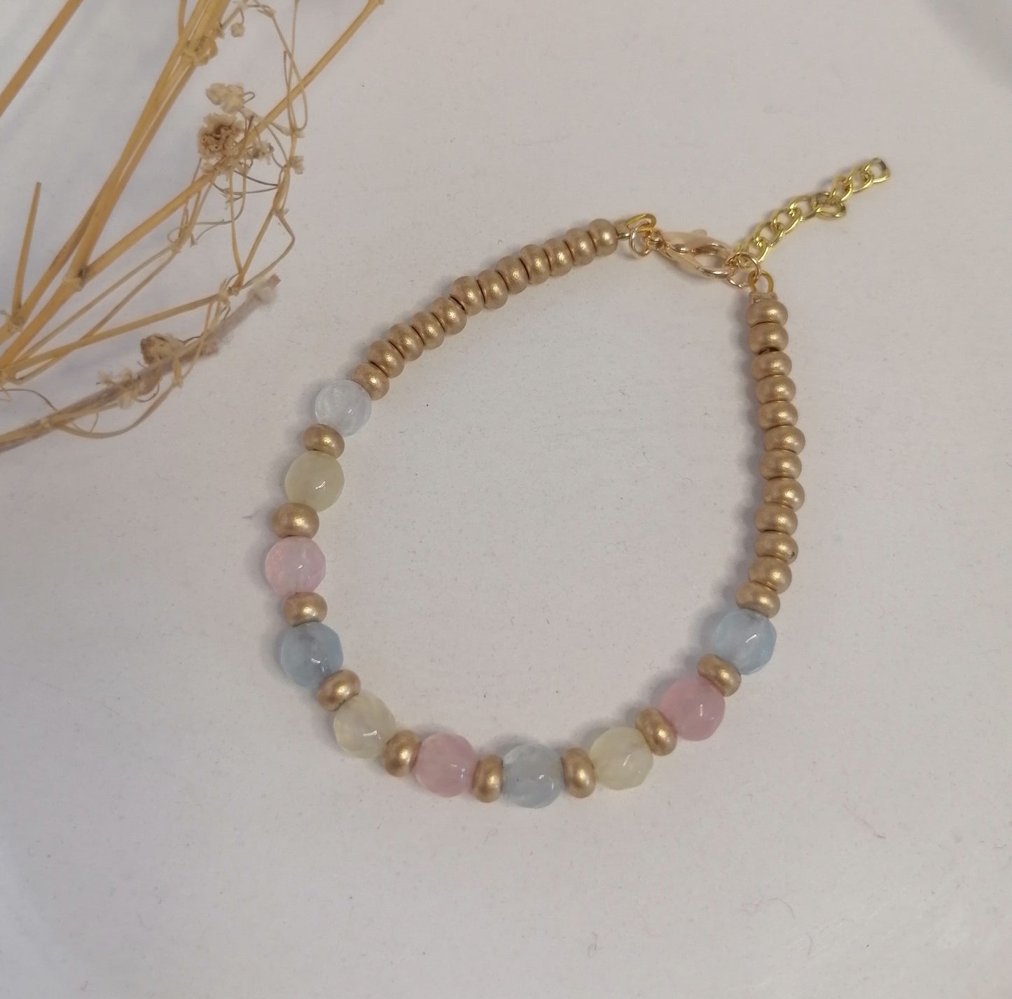 PD007 | Pulsera dorada con ágatas pastel
