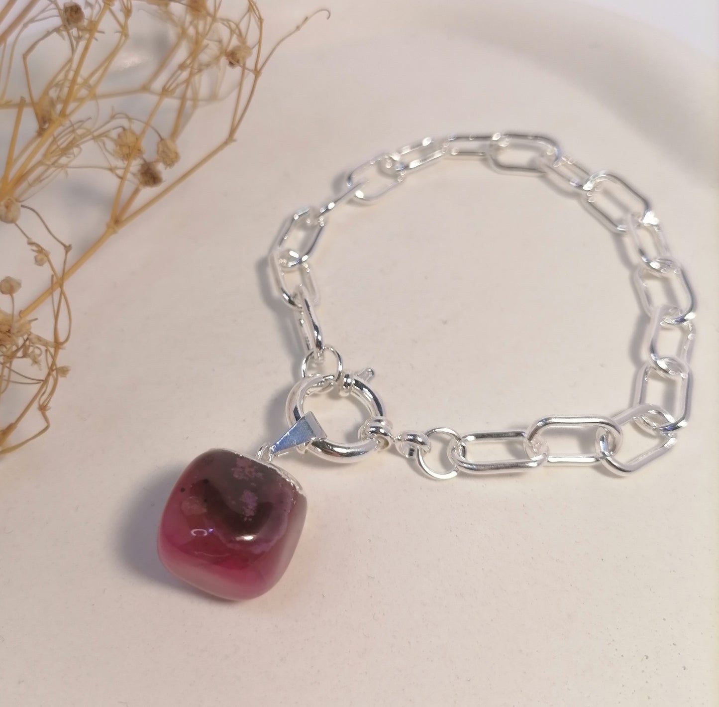 PQ014 | Pulsera en acero blanco con dije piedra natural