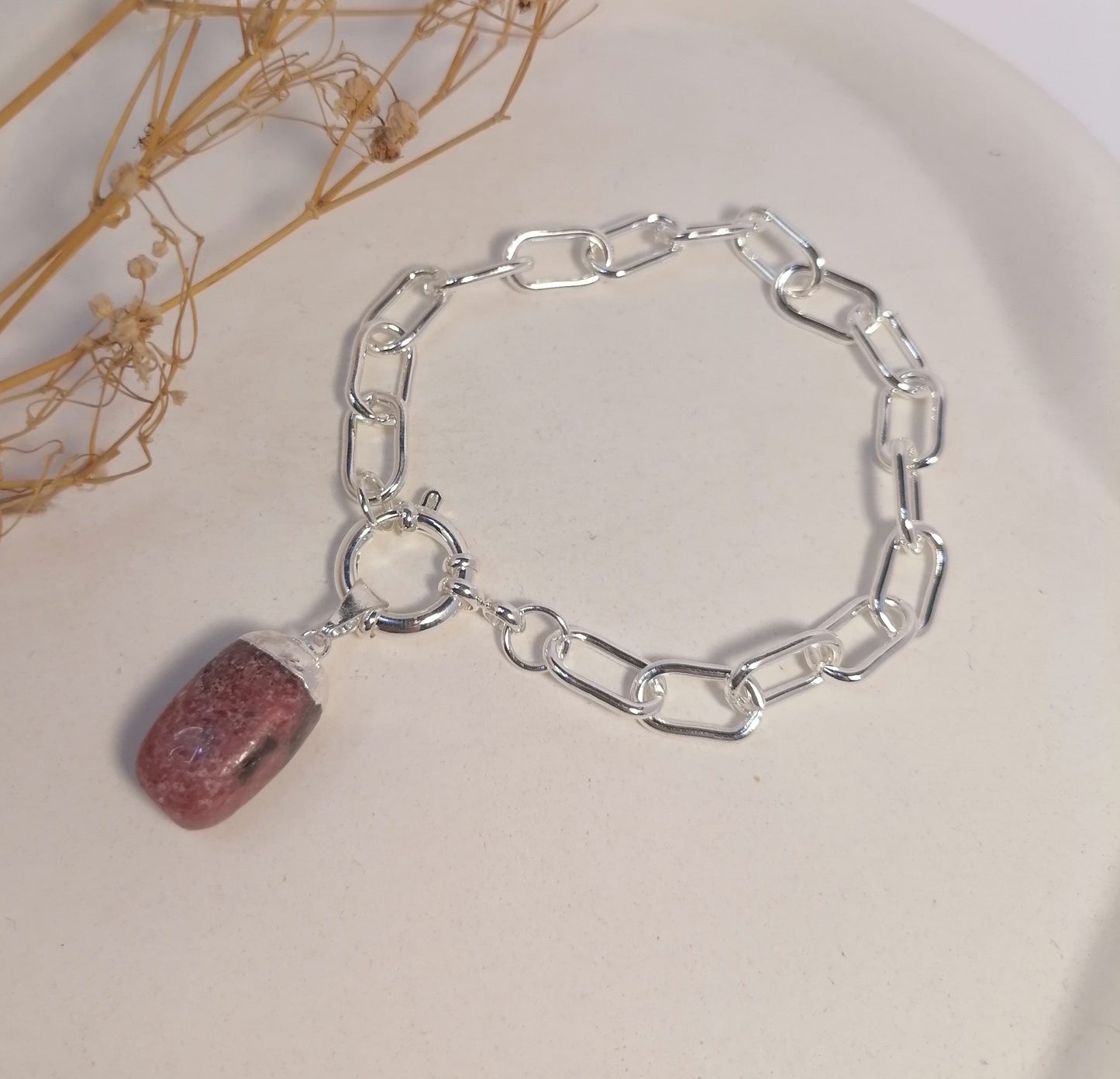 PQ014 | Pulsera en acero blanco con dije piedra natural