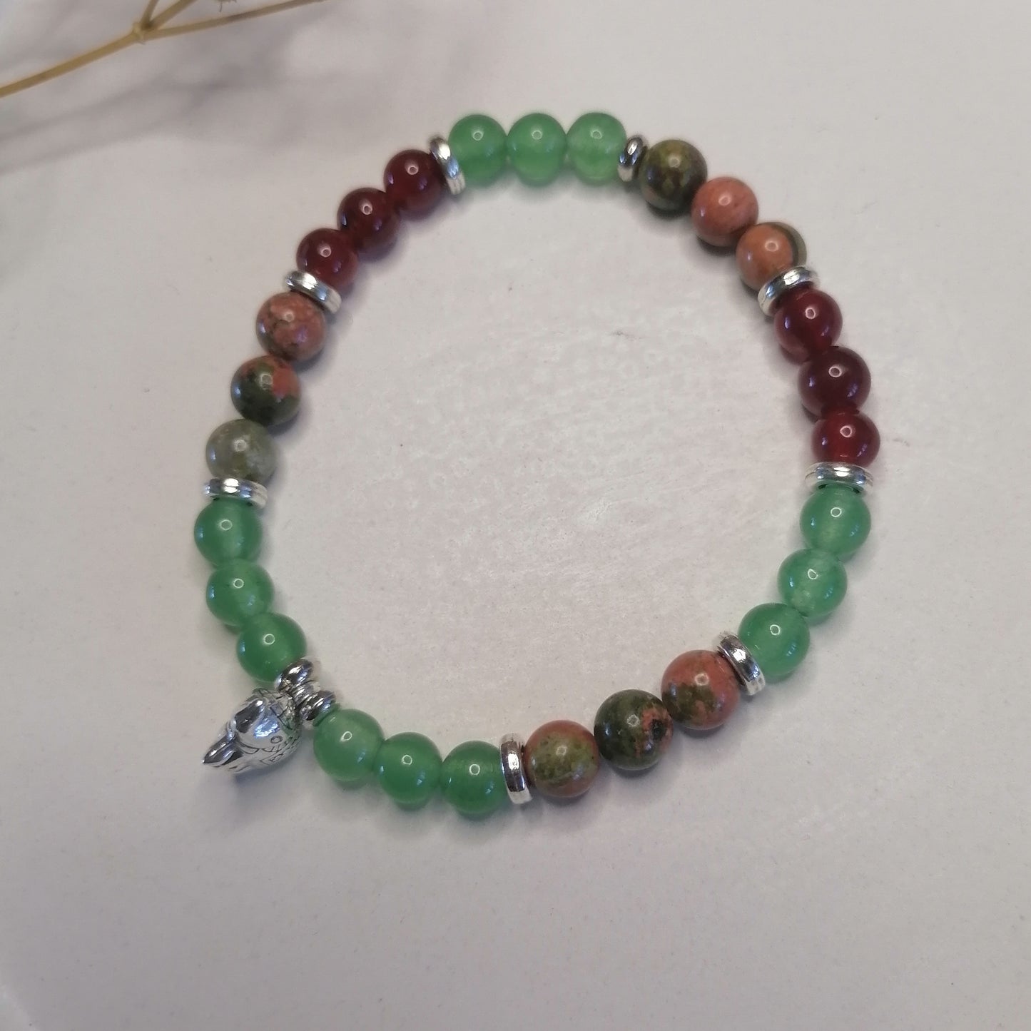 ST011 | Pulsera perlas piedras naturales con dije elefante
