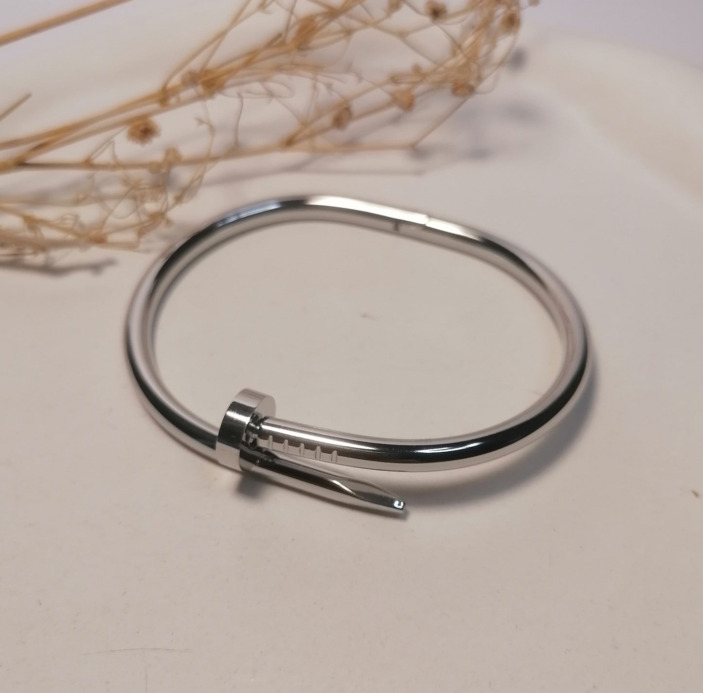 PQ019 | Esclava en acero inoxidable clavo