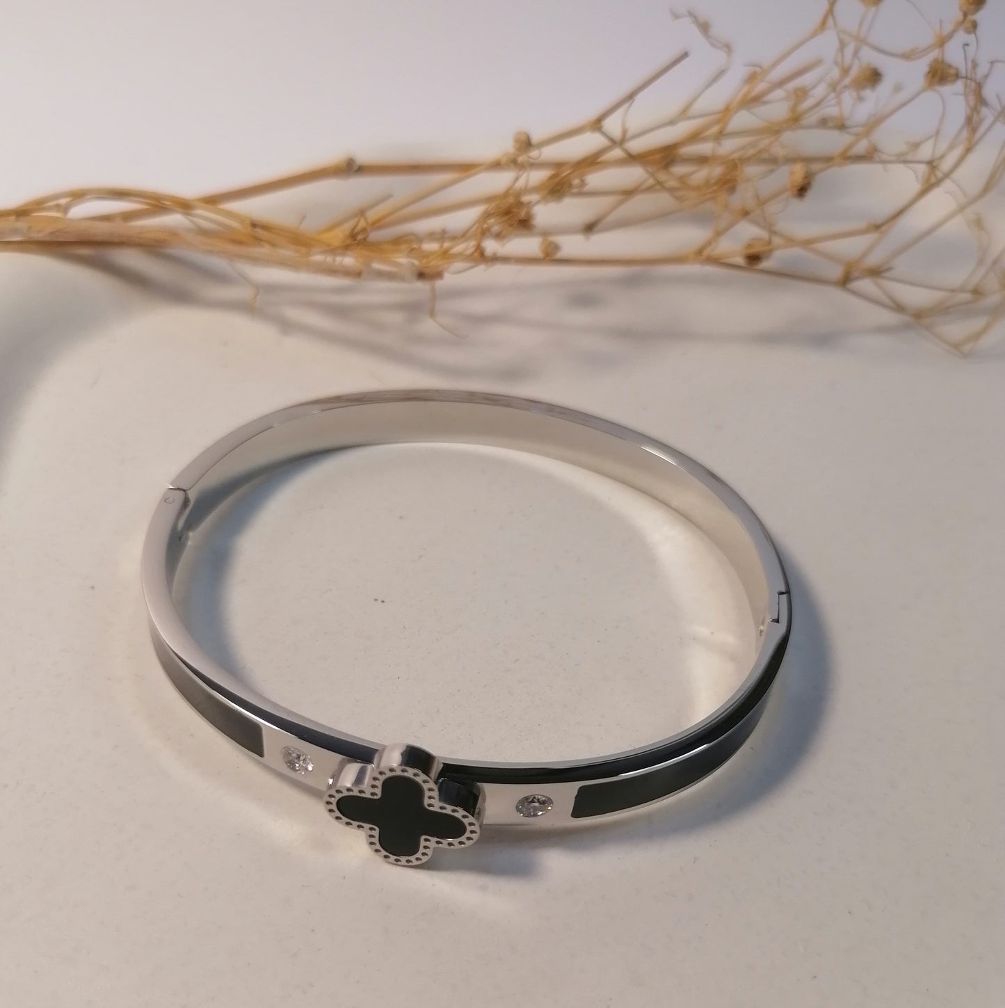 PQ030 | Esclava trébol en acero inoxidable y esmaltado