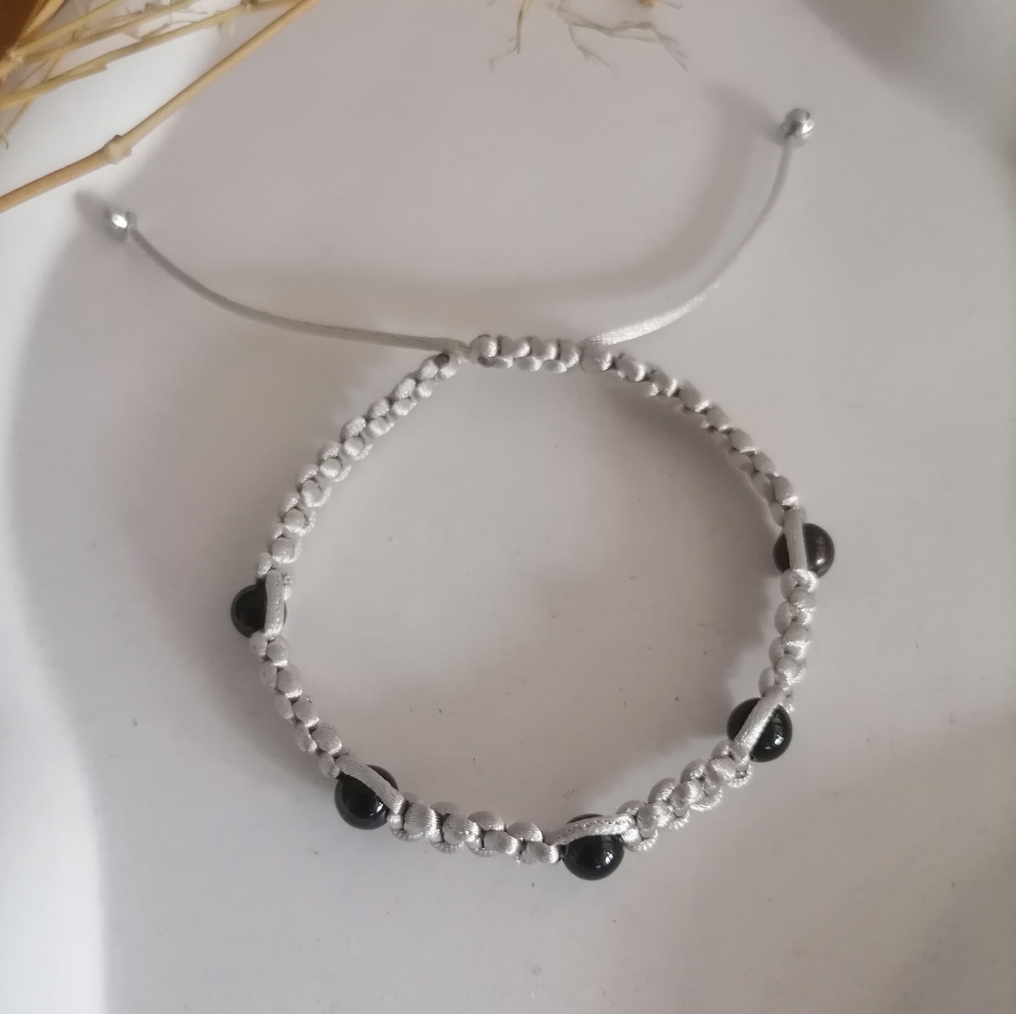 PT007 | Pulsera tejida regulable con perlas de ágata negra