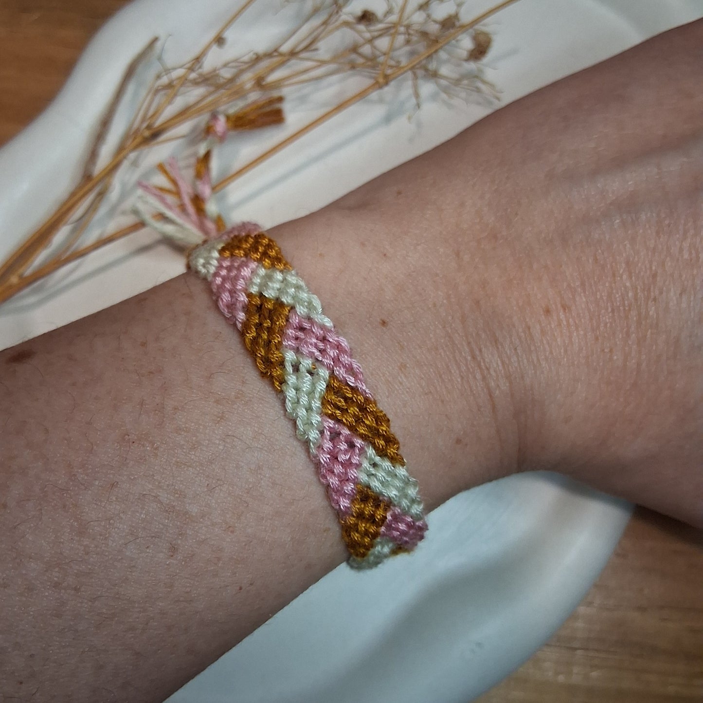 PT030 | Brazalete tejido ajustable en hilo de algodón diseño espiga