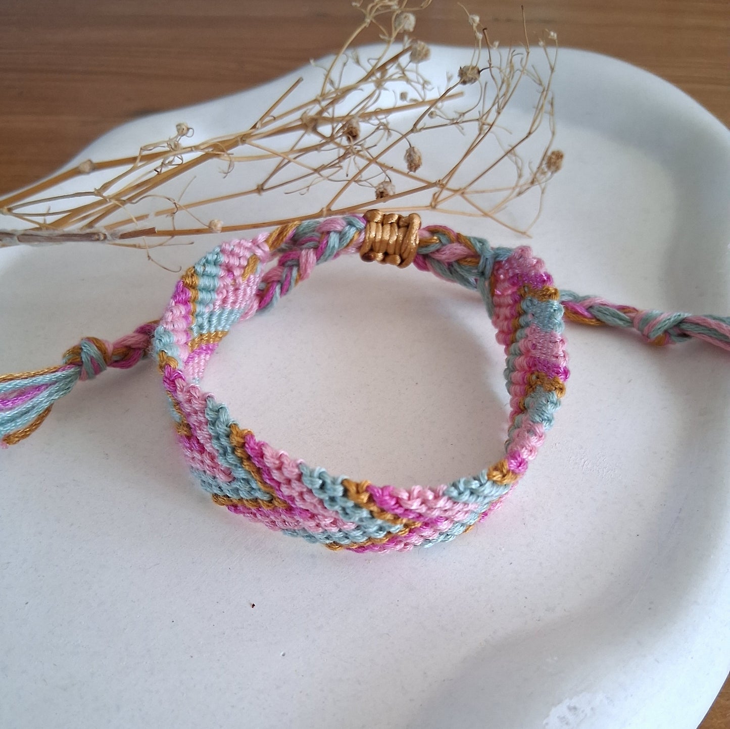 PT033 | Brazalete tejido ajustable en hilo de algodón diseño Chevron