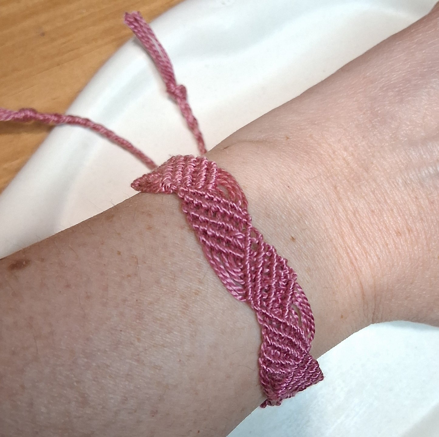 PT056 | Pulsera tejida ajustable en hilo de algodón