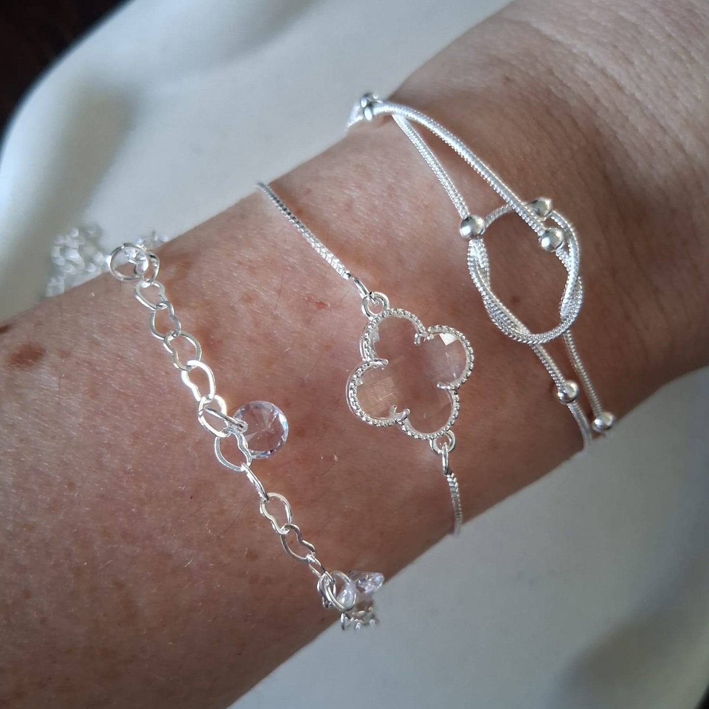 PQ049 | Pulsera enchapada en plata trébol cristal