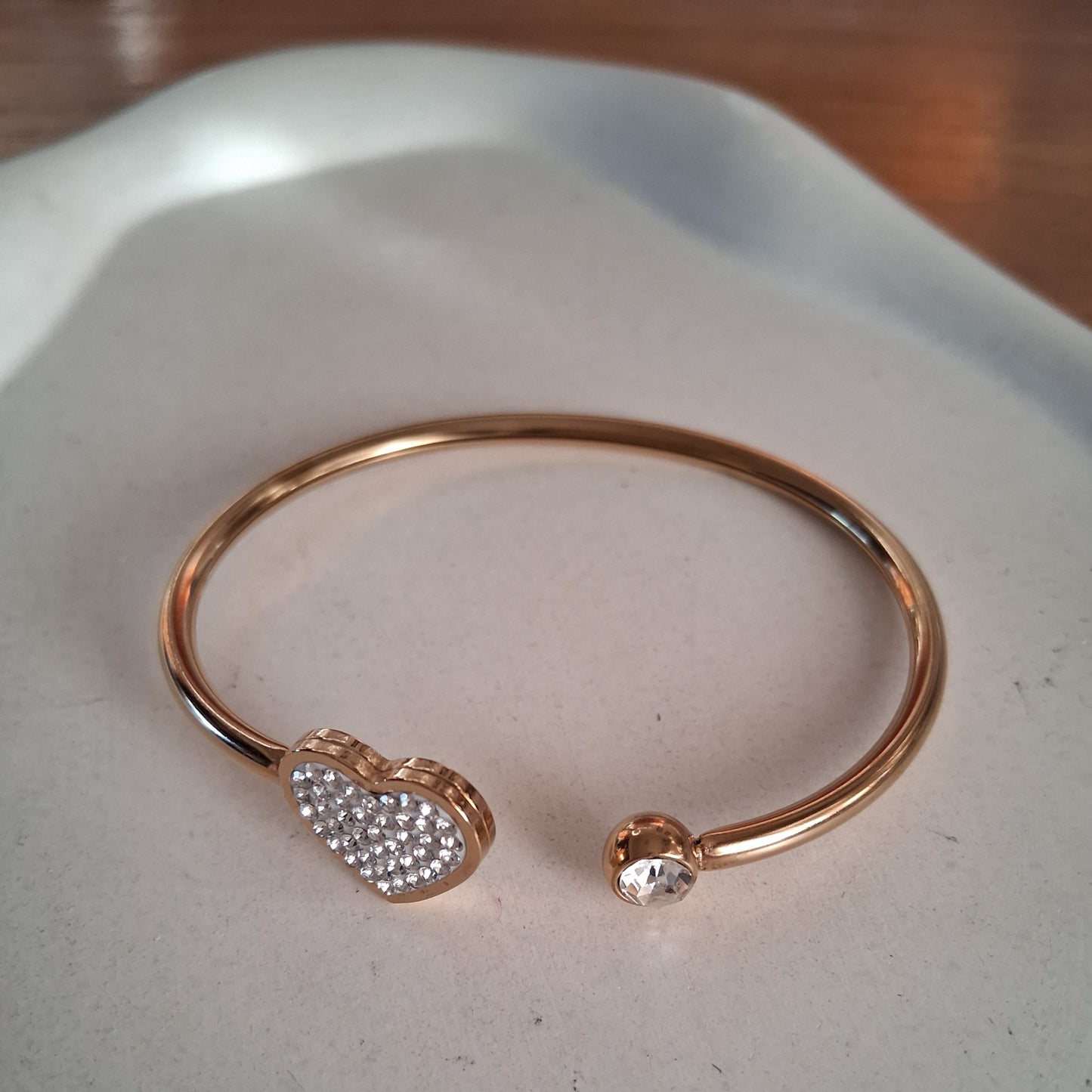 PD036 | Esclava en acero dorado corazón y strass