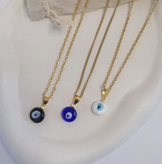 CD011 | Collar en acero dorado amuleto ojo protector