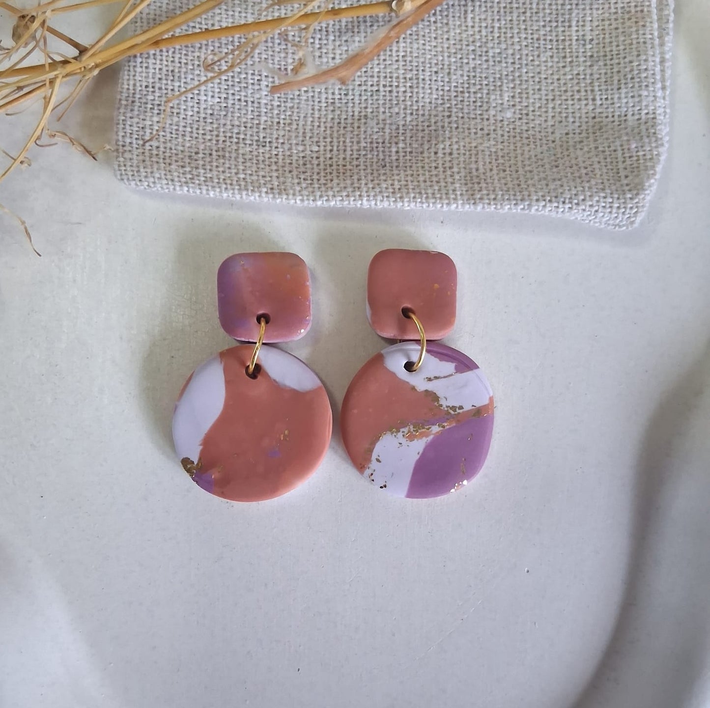 CL010 | Caravanas Elena - Malva, lila, terracota y dorado