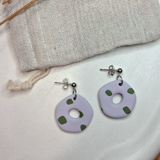 CL011 | Caravanas Donna - Lila