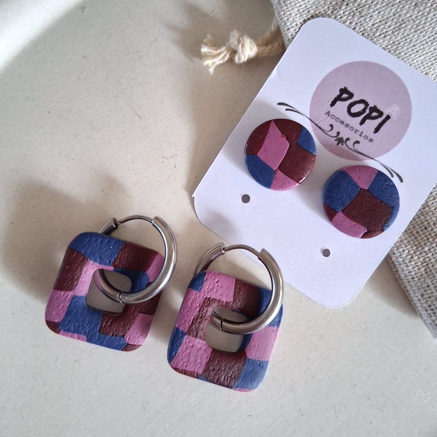 CL024 | Pack aros y caravanas Pachi - Cuadros azul, rojo vino y malva