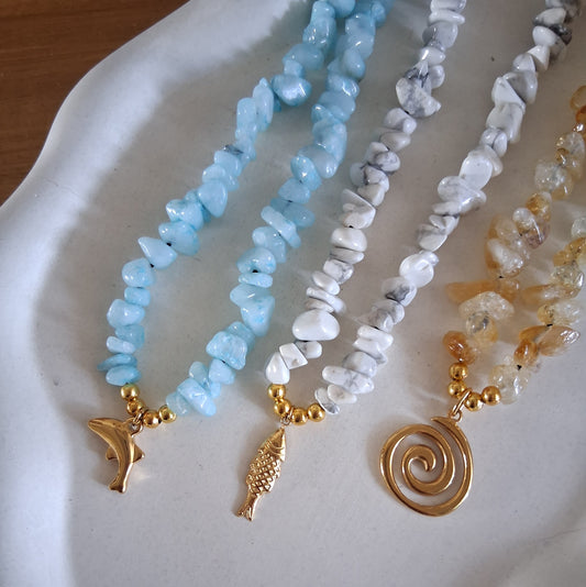 CS003 | Collar ajustable de escallas de piedras naturales