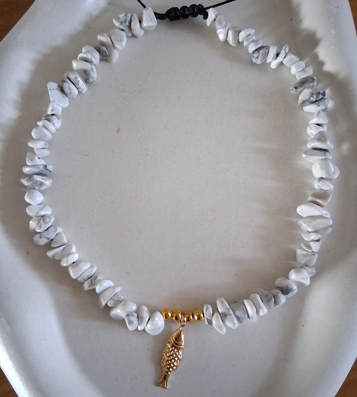 CS003 | Collar ajustable de escallas de piedras naturales