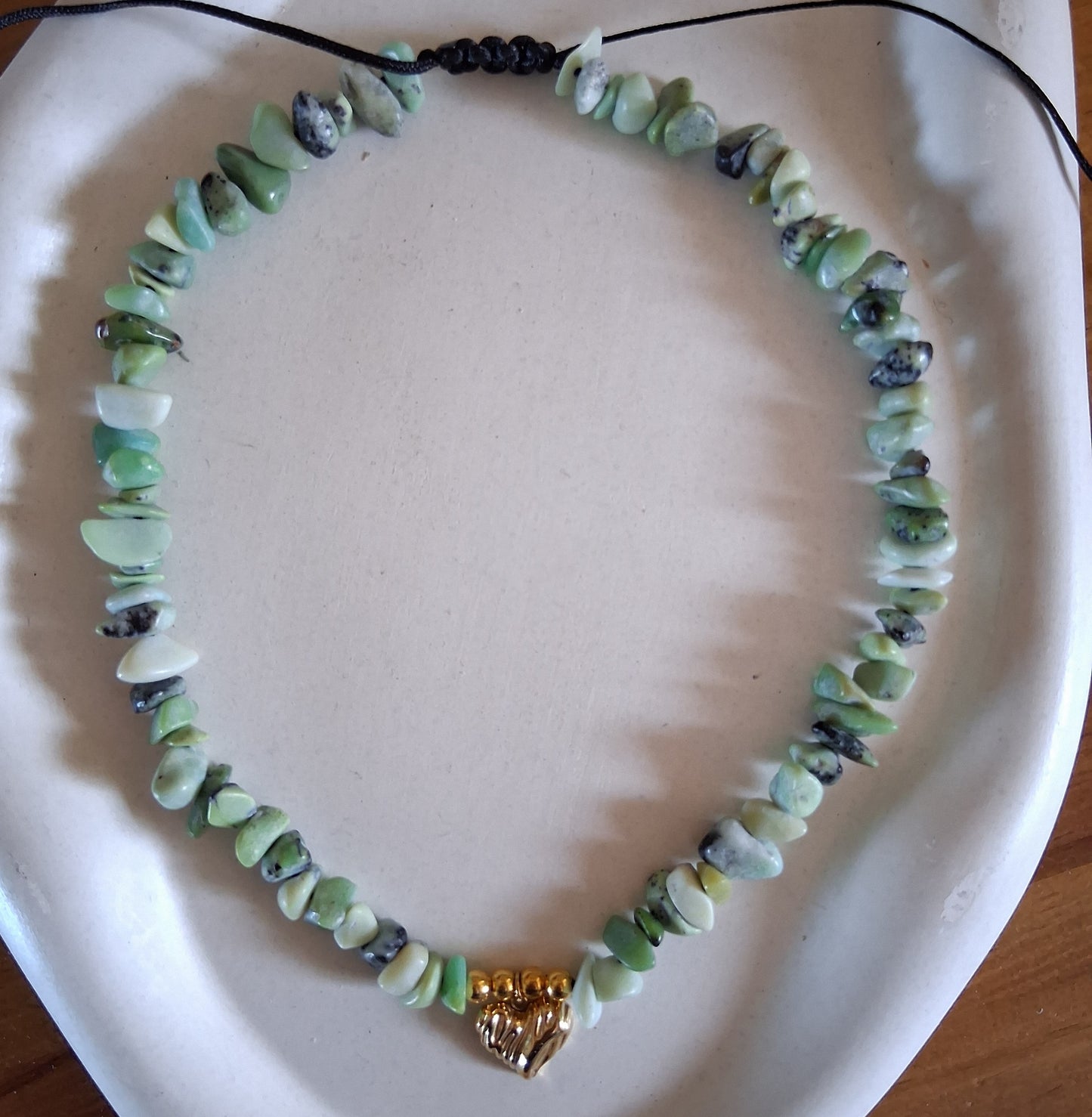 CS004 | Collar ajustable de escallas de piedras naturales