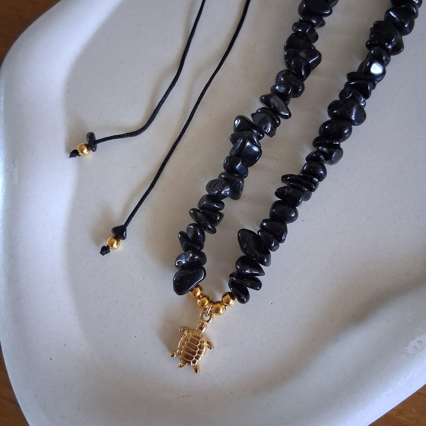 CS014 | Collar ajustable de escallas de piedras naturales