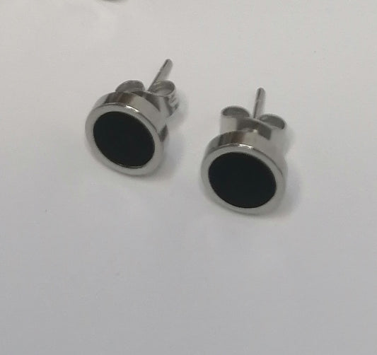 EQ004 | Caravanas en acero inoxidable y esmaltado negro círculos