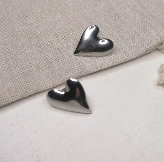 EQ014 | Caravanas corazón en acero inoxidable