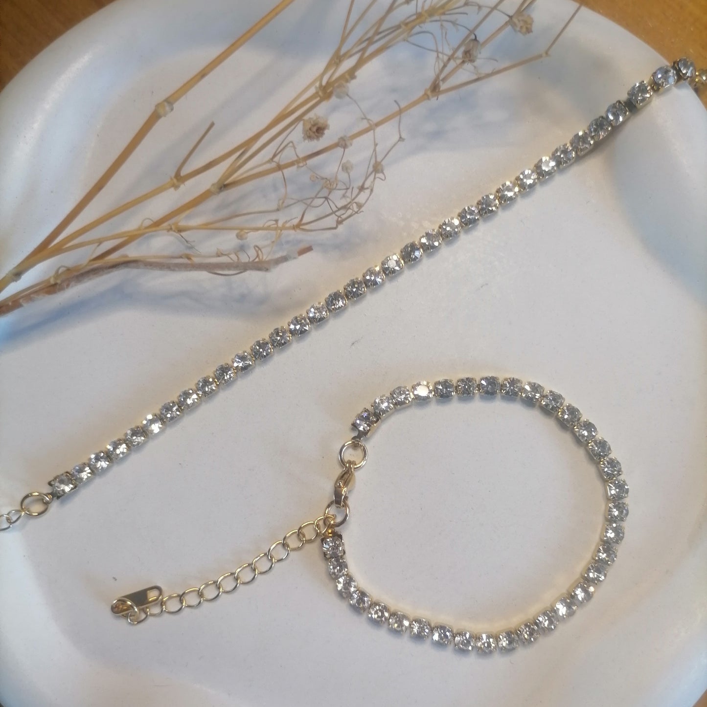 PD022 | Pulsera en acero dorado con circonias