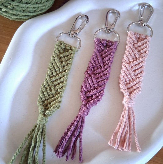 LA002 | Llavero en macramé entramado