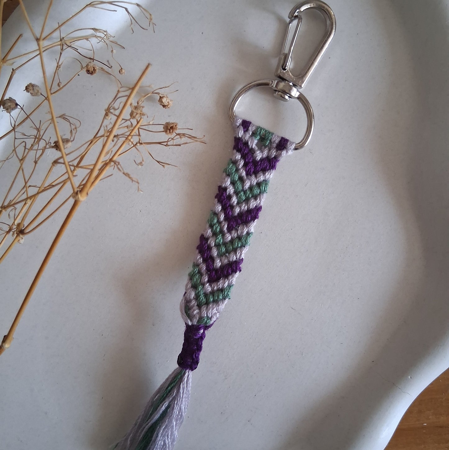 LA001 | Llavero en macramé Chevron