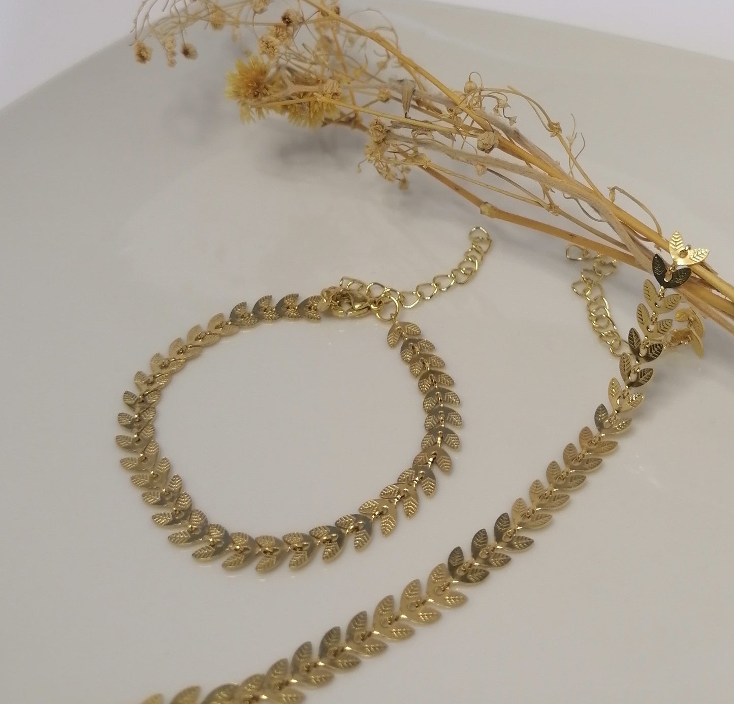 PD003 | Pulsera hojitas en acero dorado