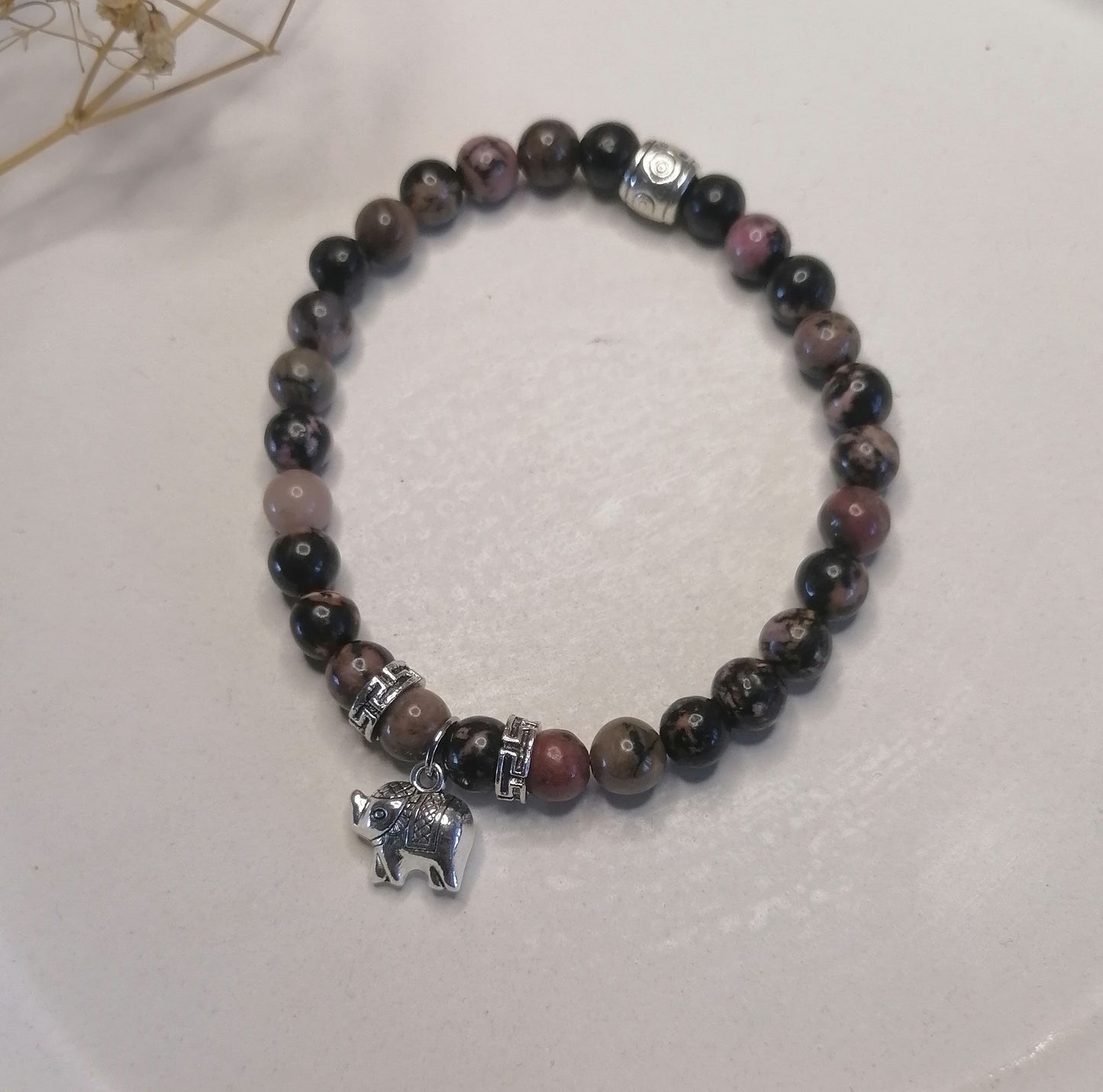 ST011 | Pulsera perlas piedras naturales con dije elefante