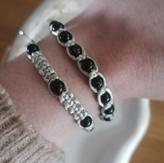 PT007 | Pulsera tejida regulable con perlas de ágata negra