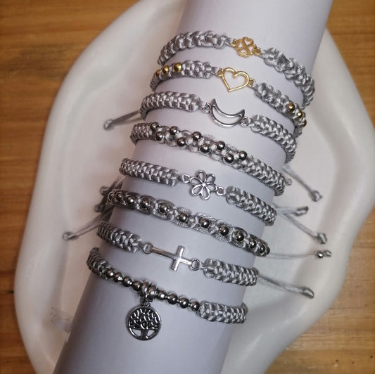 PT010 | Pulsera tejida regulable con conector y separadores metálicos