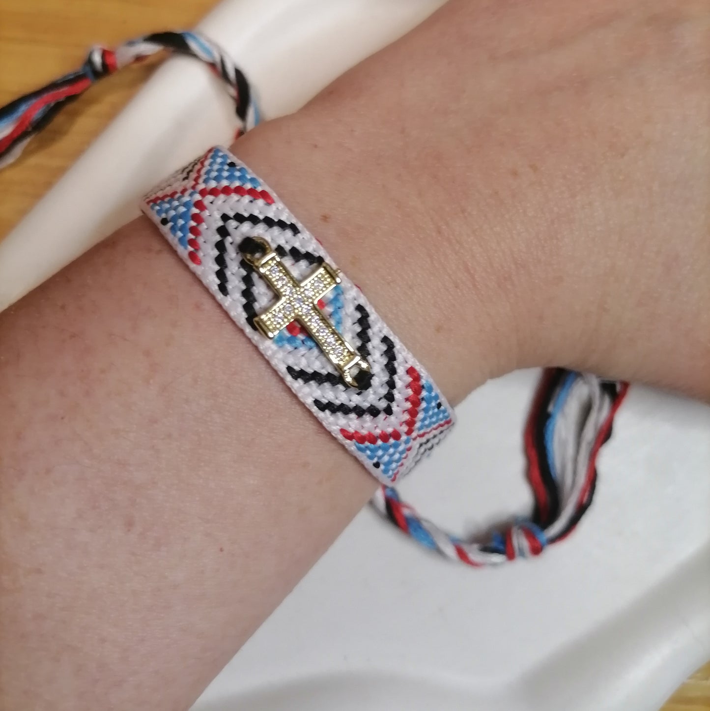 PT011 | Brazalete tejido ajustable en hilo de algodón