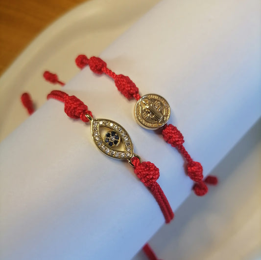 PT012 | Pulsera ajustable en hilo de algodón rojo con dije protector