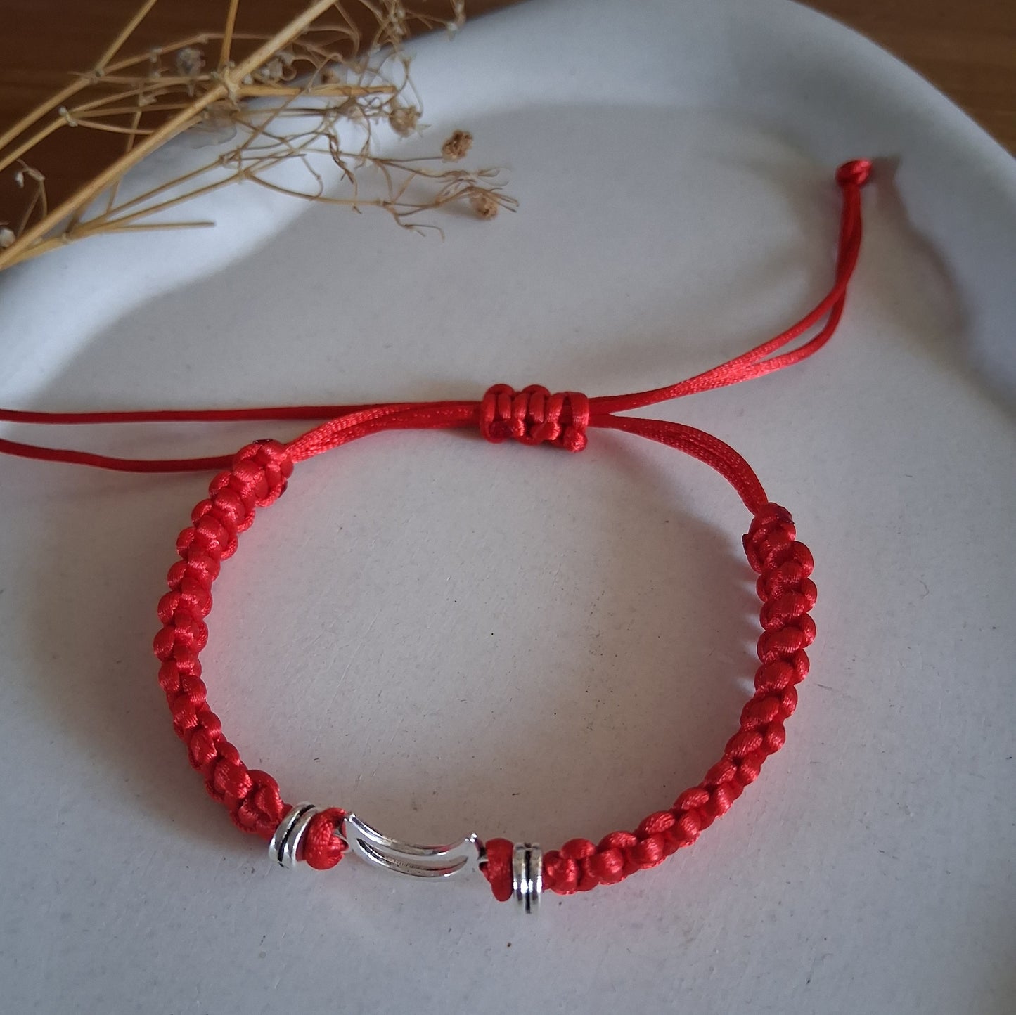 PT022 | Pulsera tejida ajustable con conector metálico