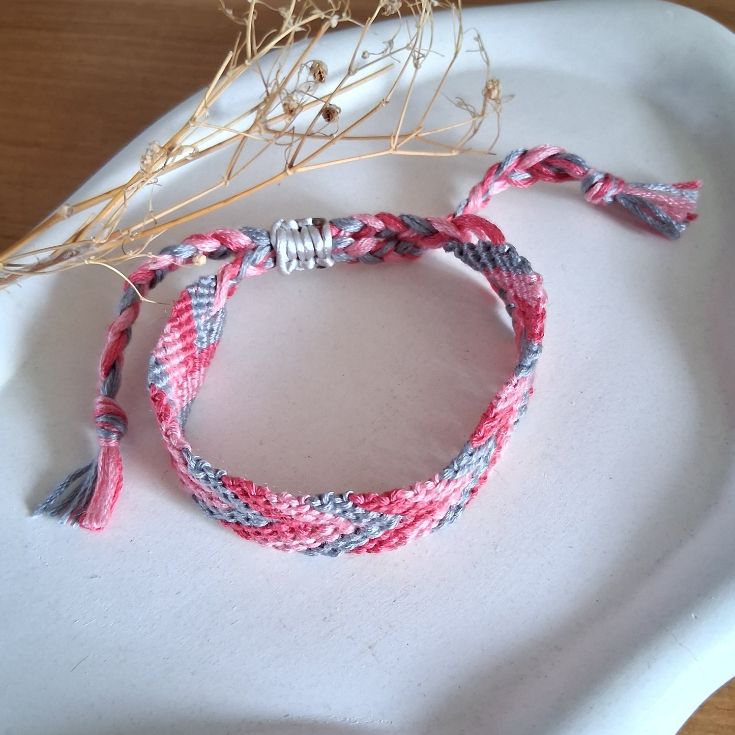 PT023 | Brazalete tejido ajustable en hilo de algodón diseño Chevron