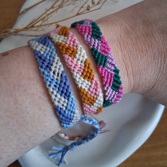 PT030 | Brazalete tejido ajustable en hilo de algodón diseño espiga