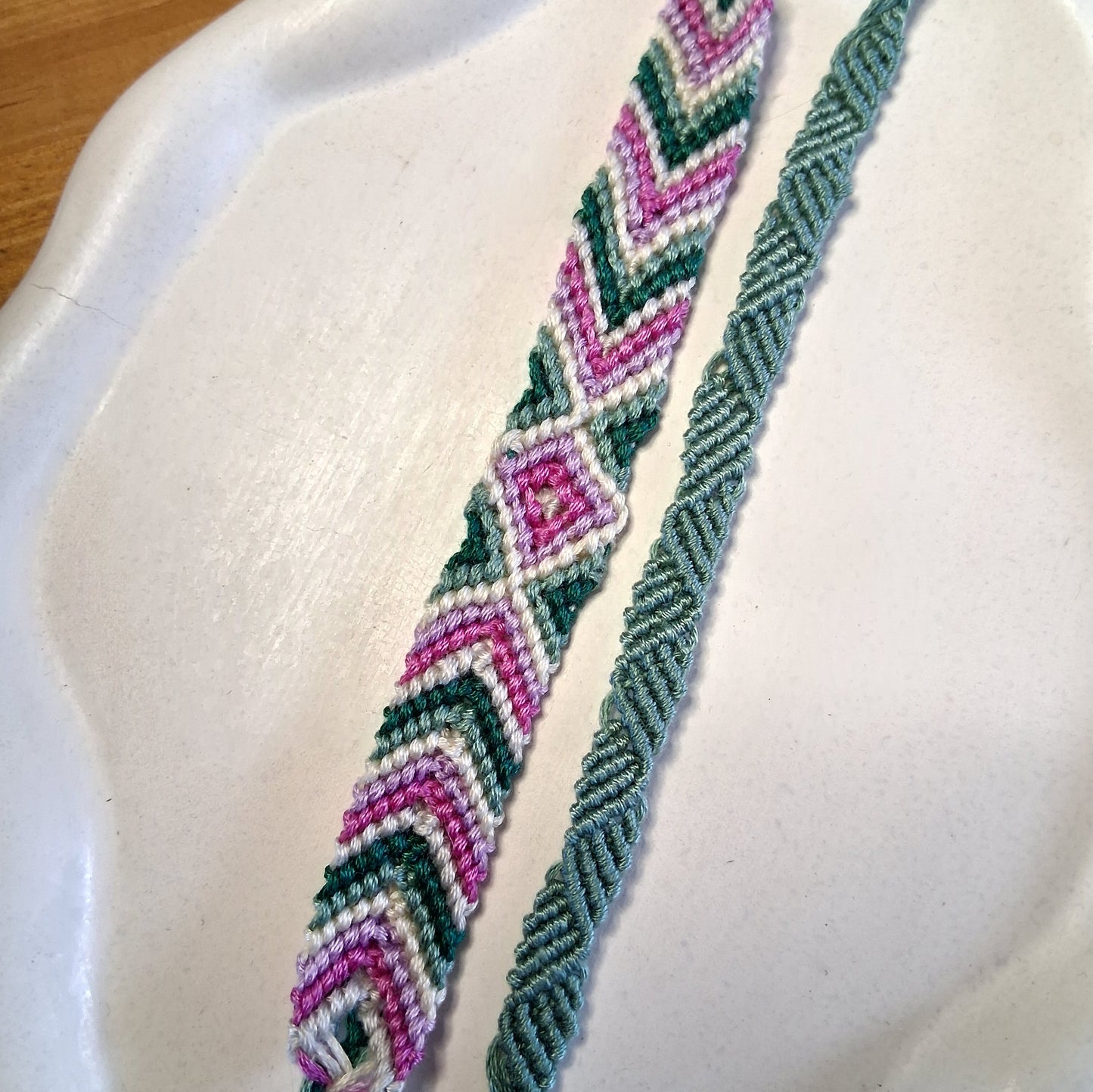 PT031 | Dúo de pulsera y brazalete combinado tejido y ajustable en hilo de algodón