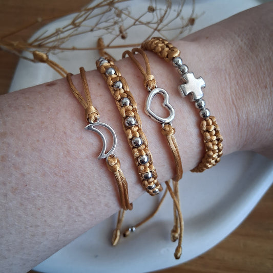 PT035 | Pulsera tejida ajustable con conector y separadores metálicos