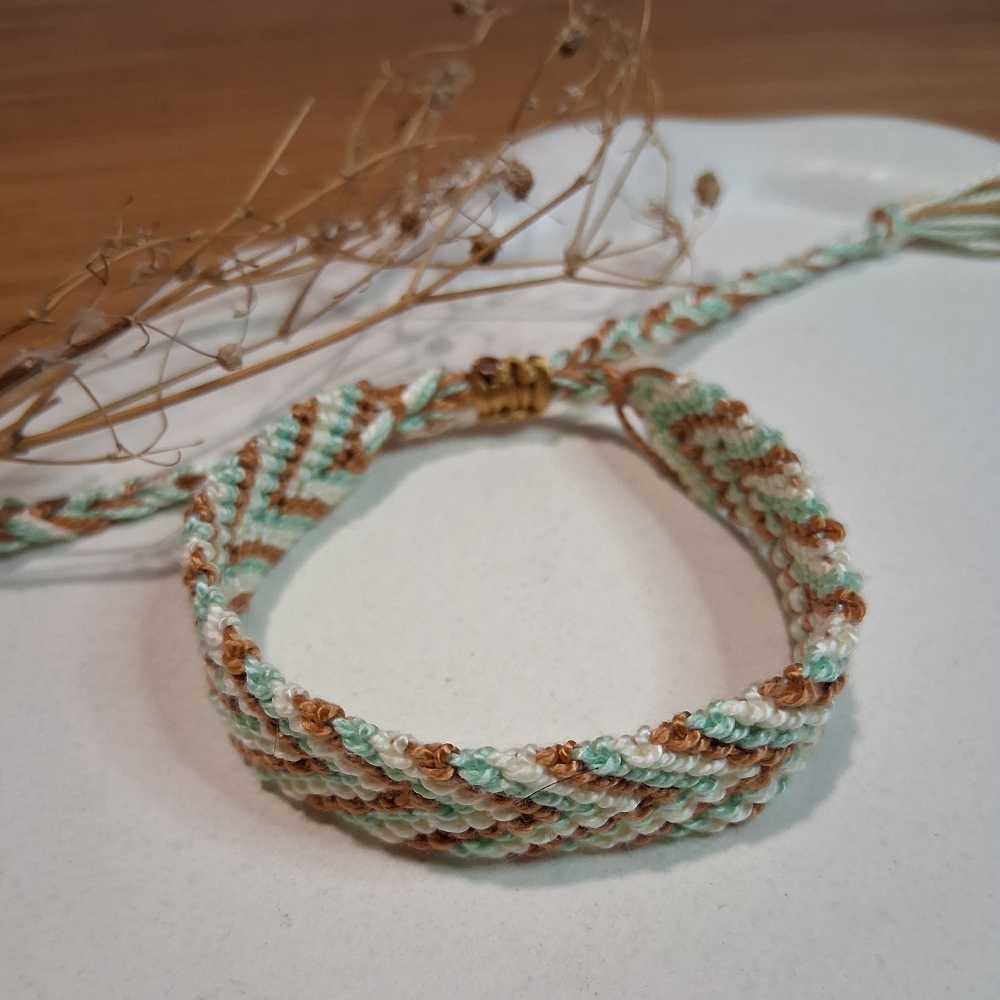 PT043 | Brazalete tejido ajustable en hilo de algodón diseño Chevron