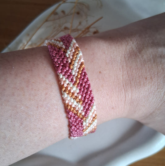 PT050 | Brazalete tejido ajustable en hilo de algodón diseño alternado