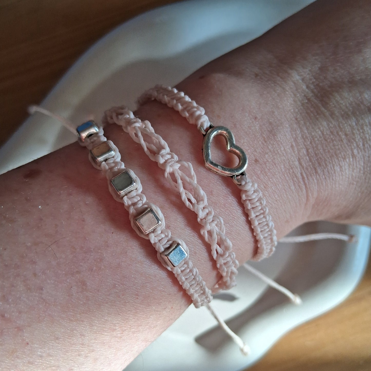 PT053 | Trío de pulseras ajustables macramé