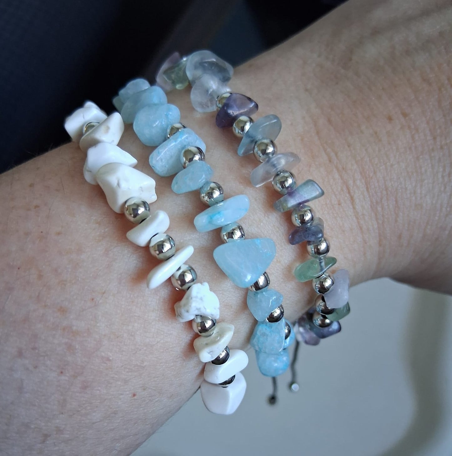 ST040 | Pulsera escallas piedras naturales