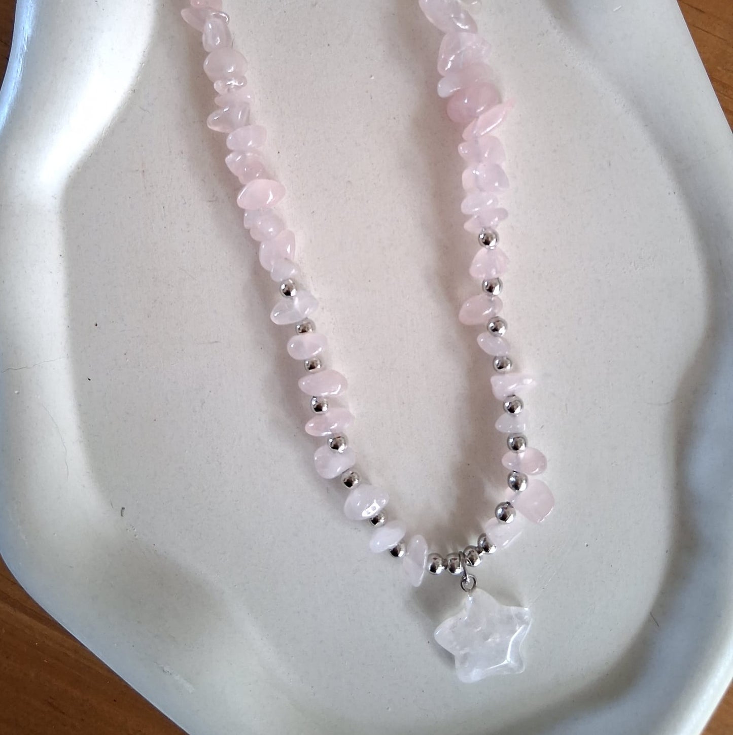 CS011 | Collar ajustable de escallas de piedras naturales