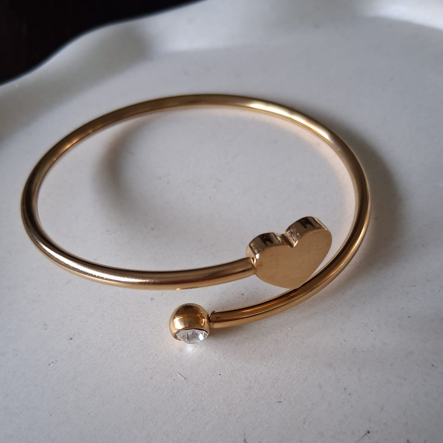 PD034 | Esclava en acero dorado corazón y strass