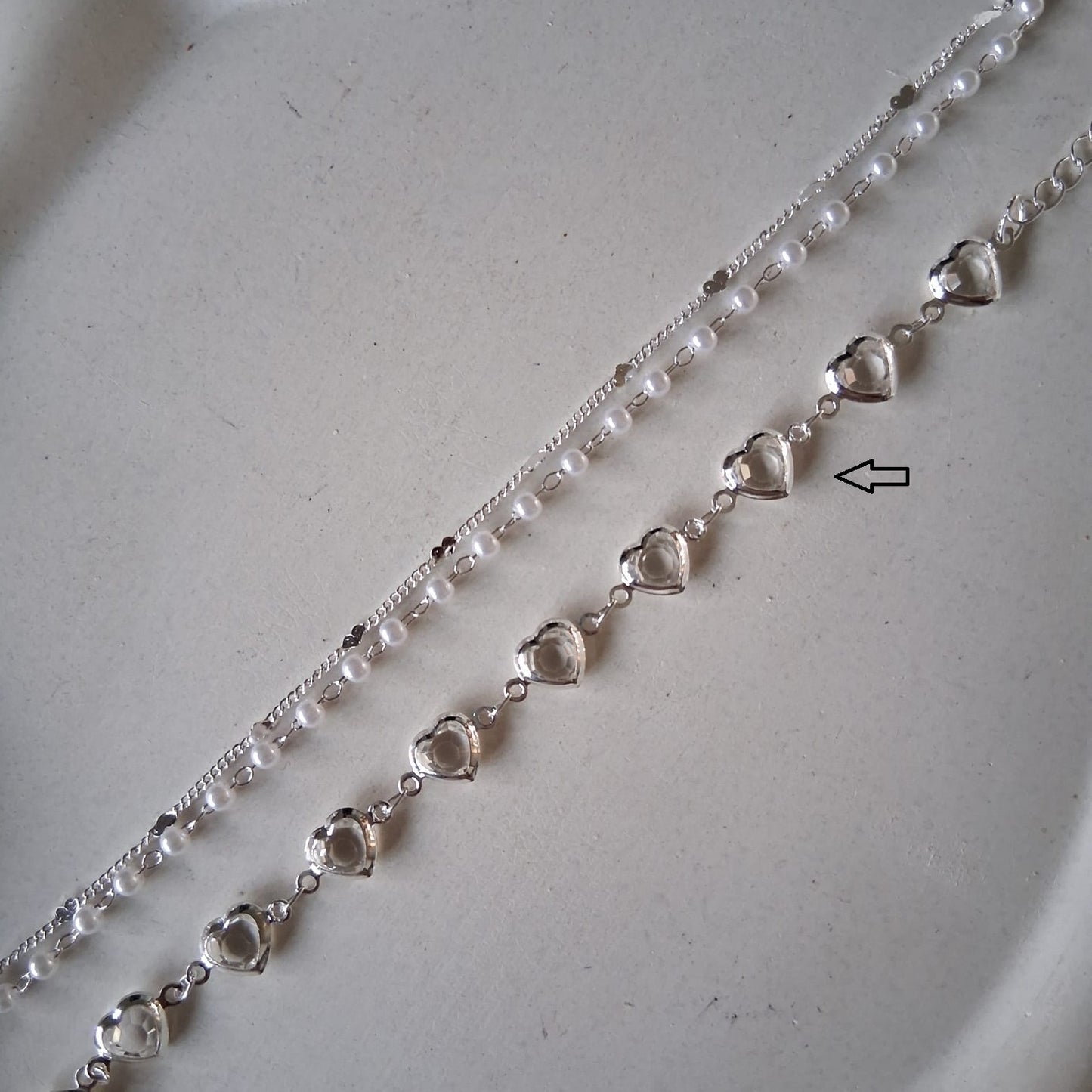 PQ047 | Pulsera enchapada en plata corazones cristal